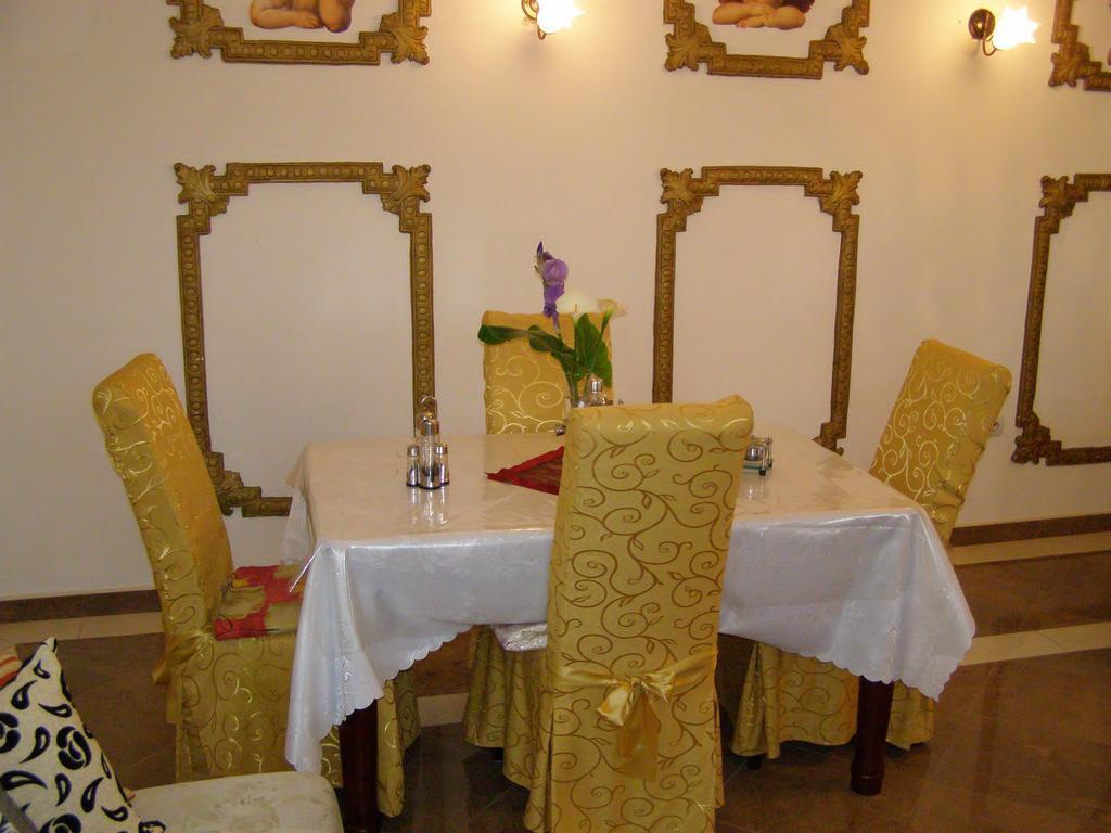 Hotel Wellness & Spa Angelo Gabriel Petrovac Exterior foto
