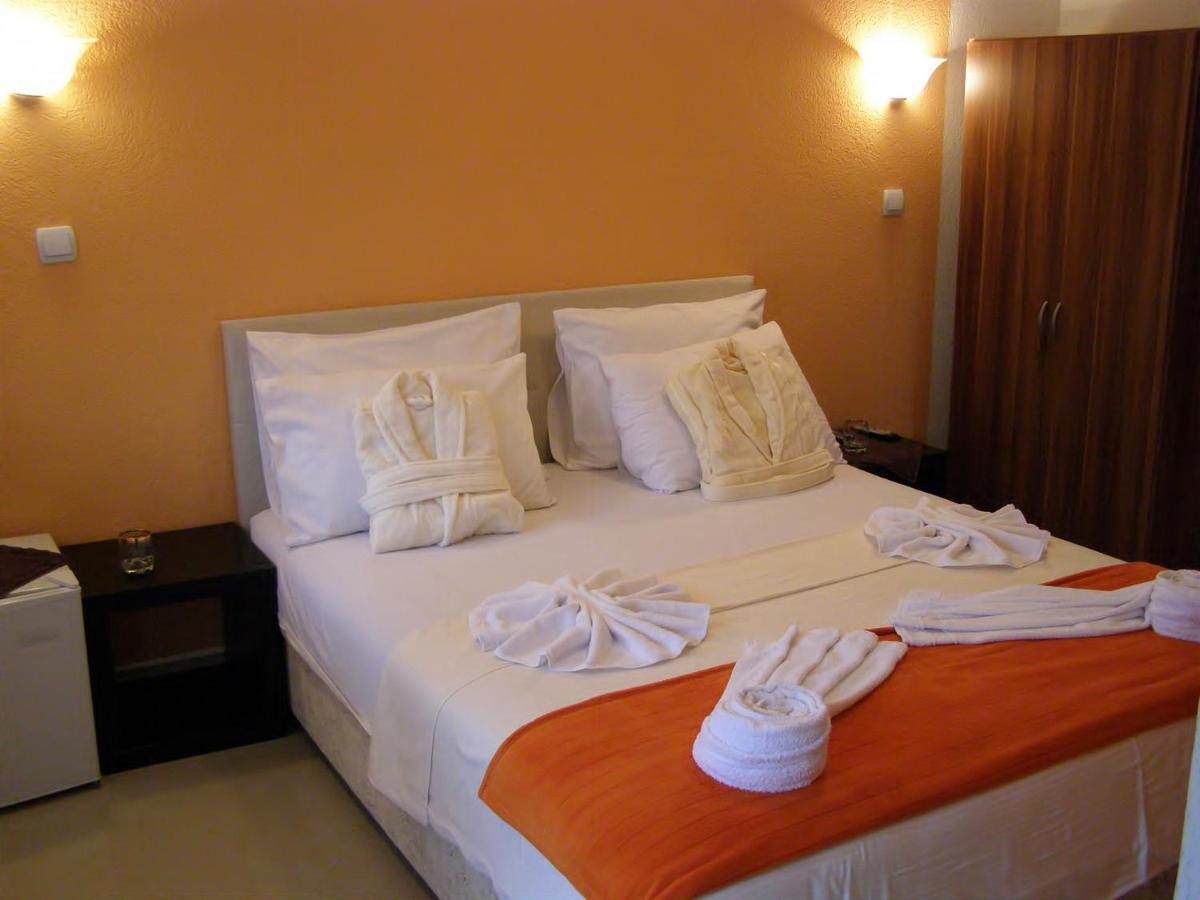 Hotel Wellness & Spa Angelo Gabriel Petrovac Exterior foto